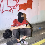 俄罗斯少年夜间涂鸦破坏芭堤雅市容！被当场逮捕并面临重罚！