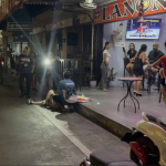 英国男子因与泰国芭堤雅酒吧女服务员争执跌倒致手臂骨折！