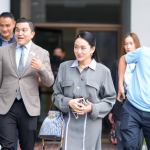 泰国前总理佩通坦与律师计划9月15日探视他信！