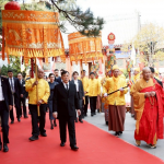 泰国国王携王后前往北京灵光寺参拜