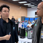 泰国旅体部长下令紧急运送食品和饮用水，帮助数千名滞留在合艾的游客